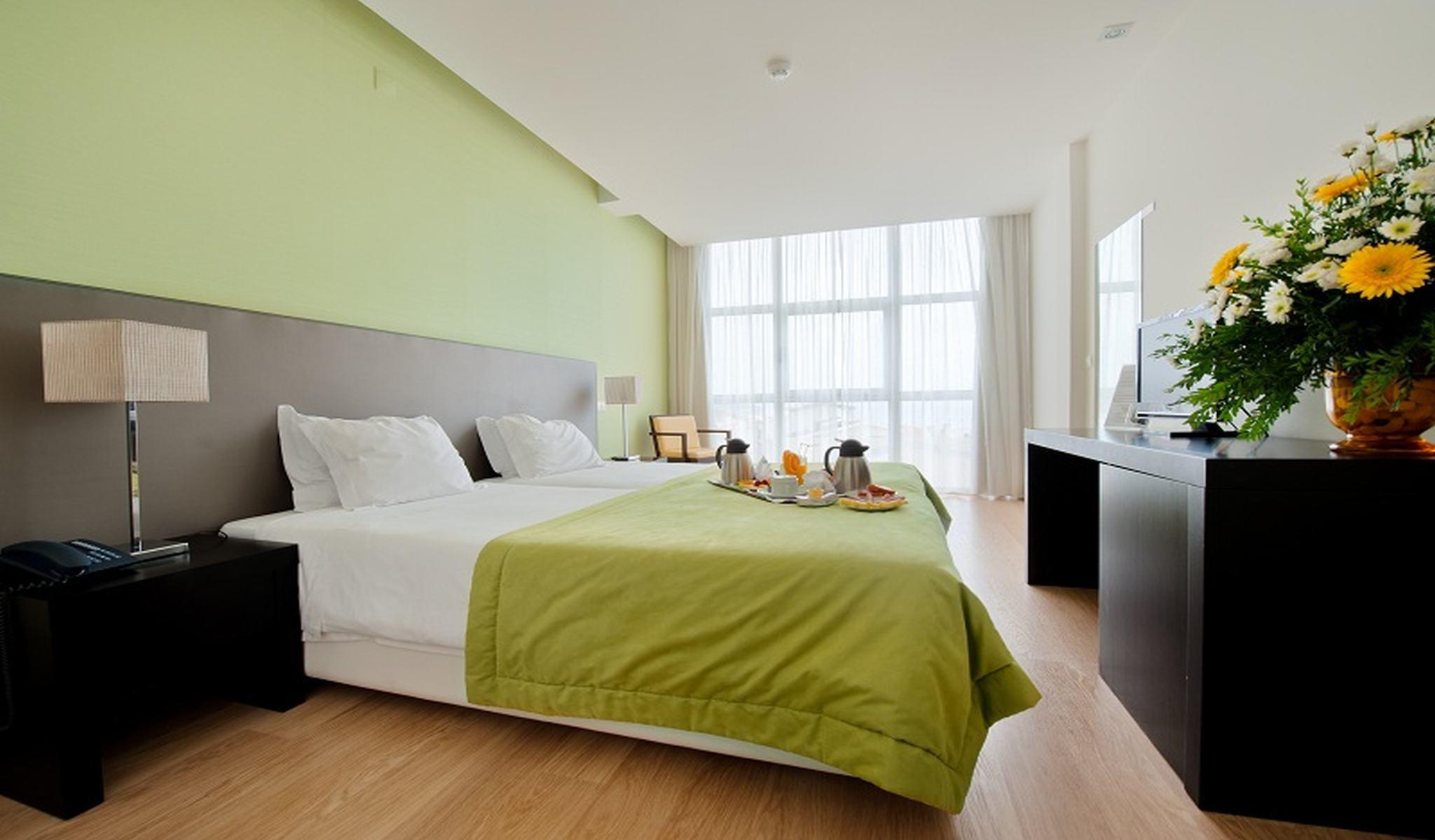 Hotel Mar E Sol & Spa Сао Педру де Муел Екстериор снимка